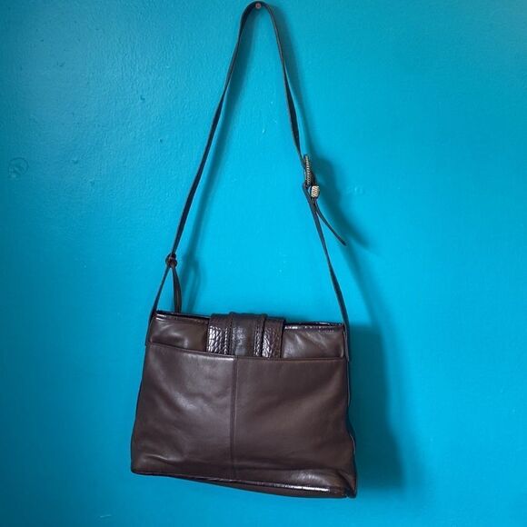 Vintage 100% Leather Purse with Silver Gold Western Style Buckle - Picture 5 of 16